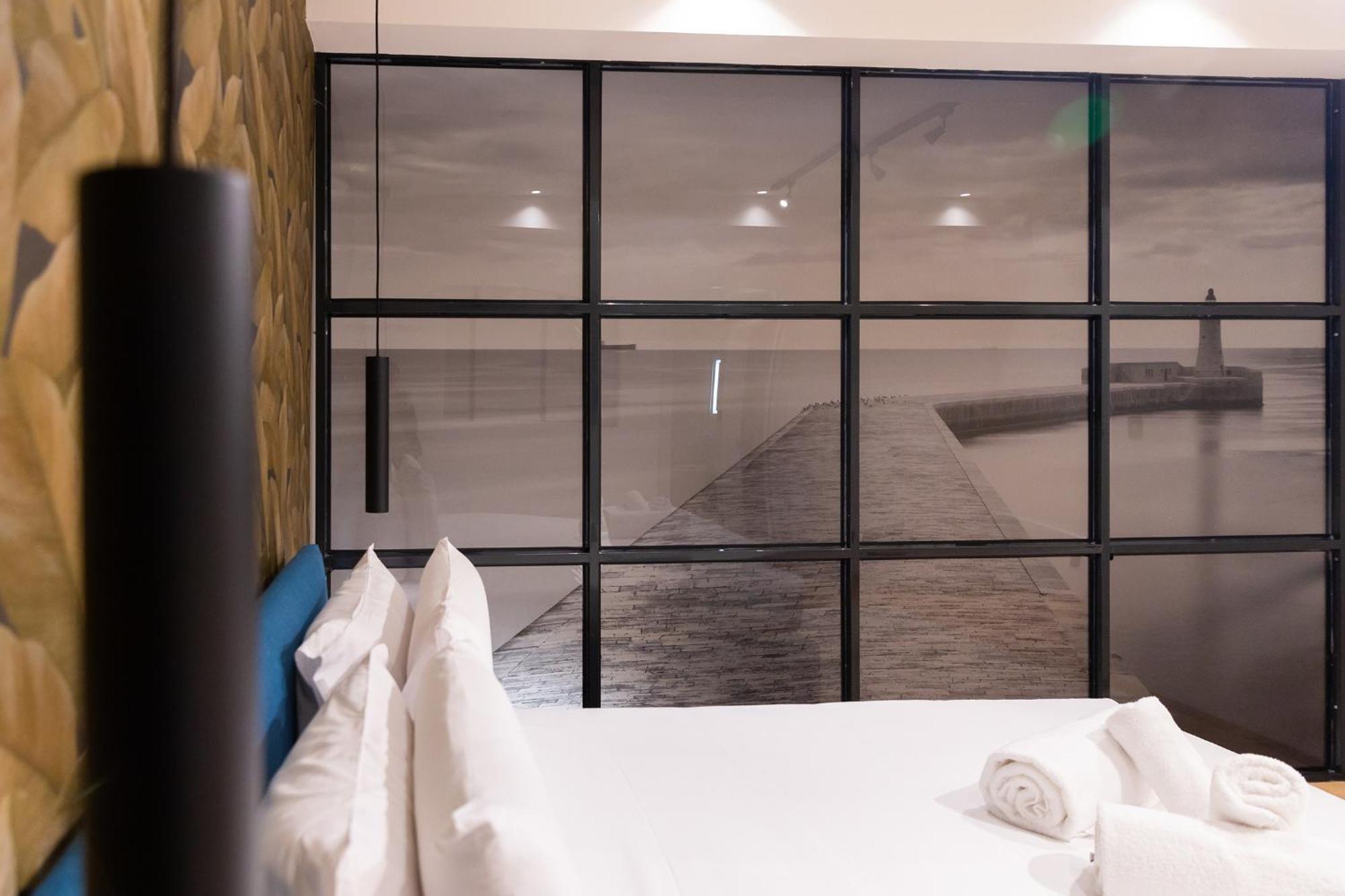 Florette Suite 1Br With Stunning Lounge Terrace By Arcobnb إيل فورجانا المظهر الخارجي الصورة