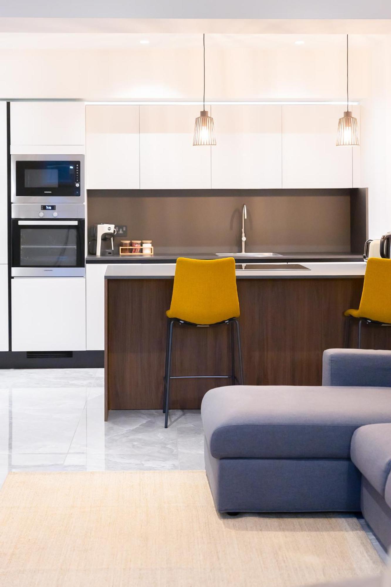 Florette Suite 1Br With Stunning Lounge Terrace By Arcobnb إيل فورجانا المظهر الخارجي الصورة