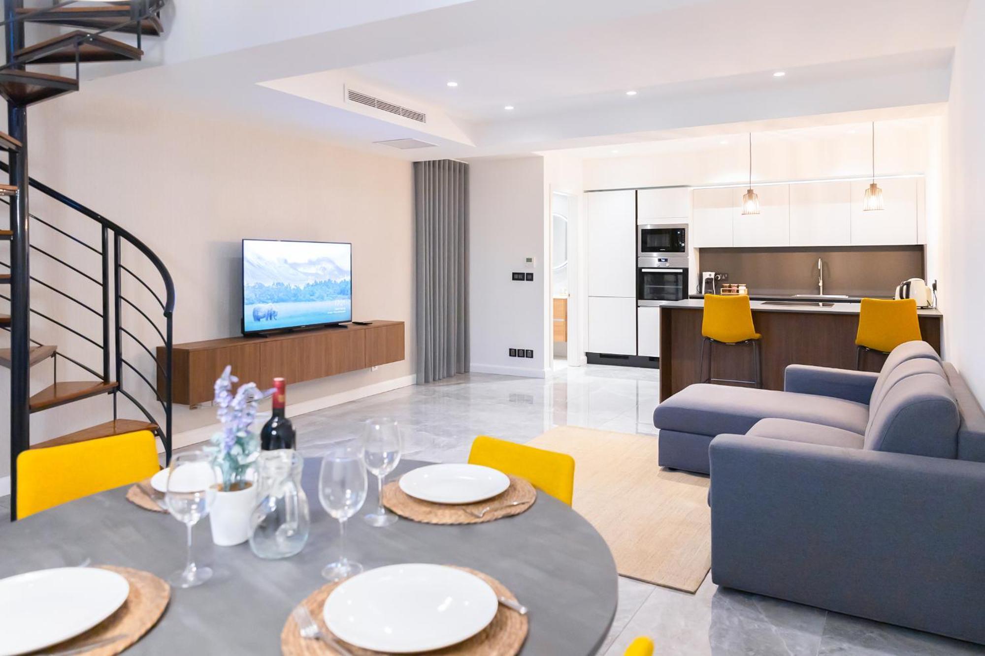 Florette Suite 1Br With Stunning Lounge Terrace By Arcobnb إيل فورجانا المظهر الخارجي الصورة