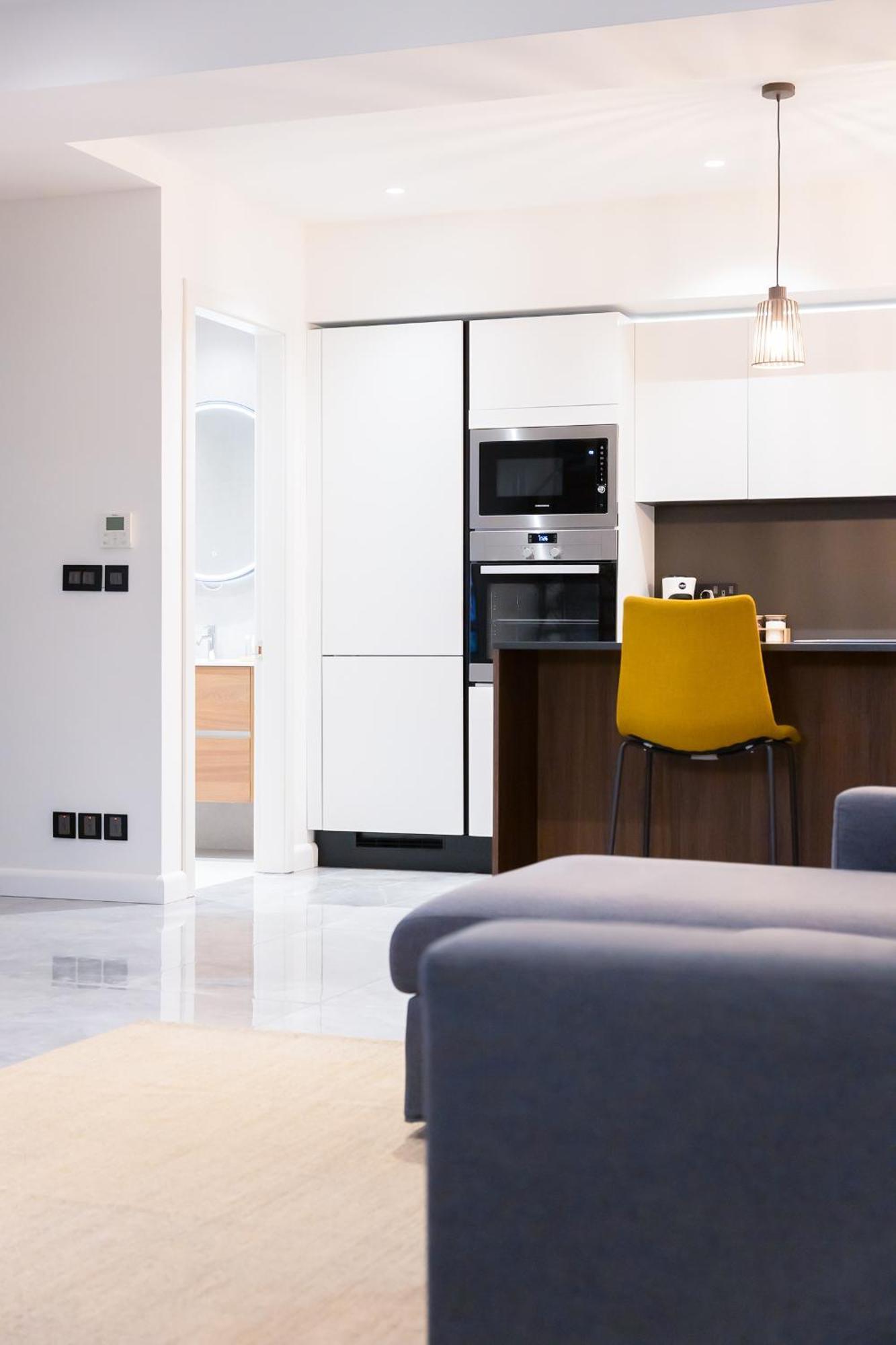 Florette Suite 1Br With Stunning Lounge Terrace By Arcobnb إيل فورجانا المظهر الخارجي الصورة