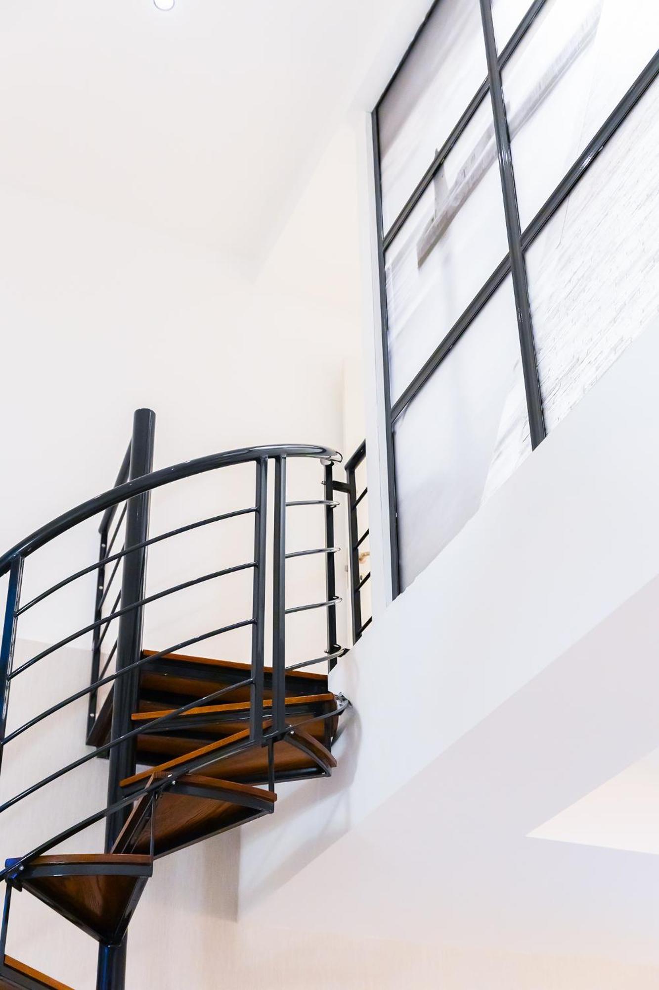 Florette Suite 1Br With Stunning Lounge Terrace By Arcobnb إيل فورجانا المظهر الخارجي الصورة