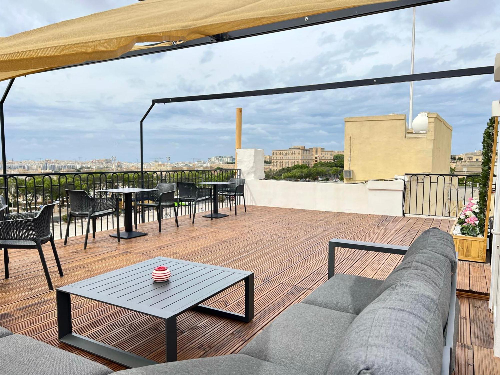 Florette Suite 1Br With Stunning Lounge Terrace By Arcobnb إيل فورجانا المظهر الخارجي الصورة