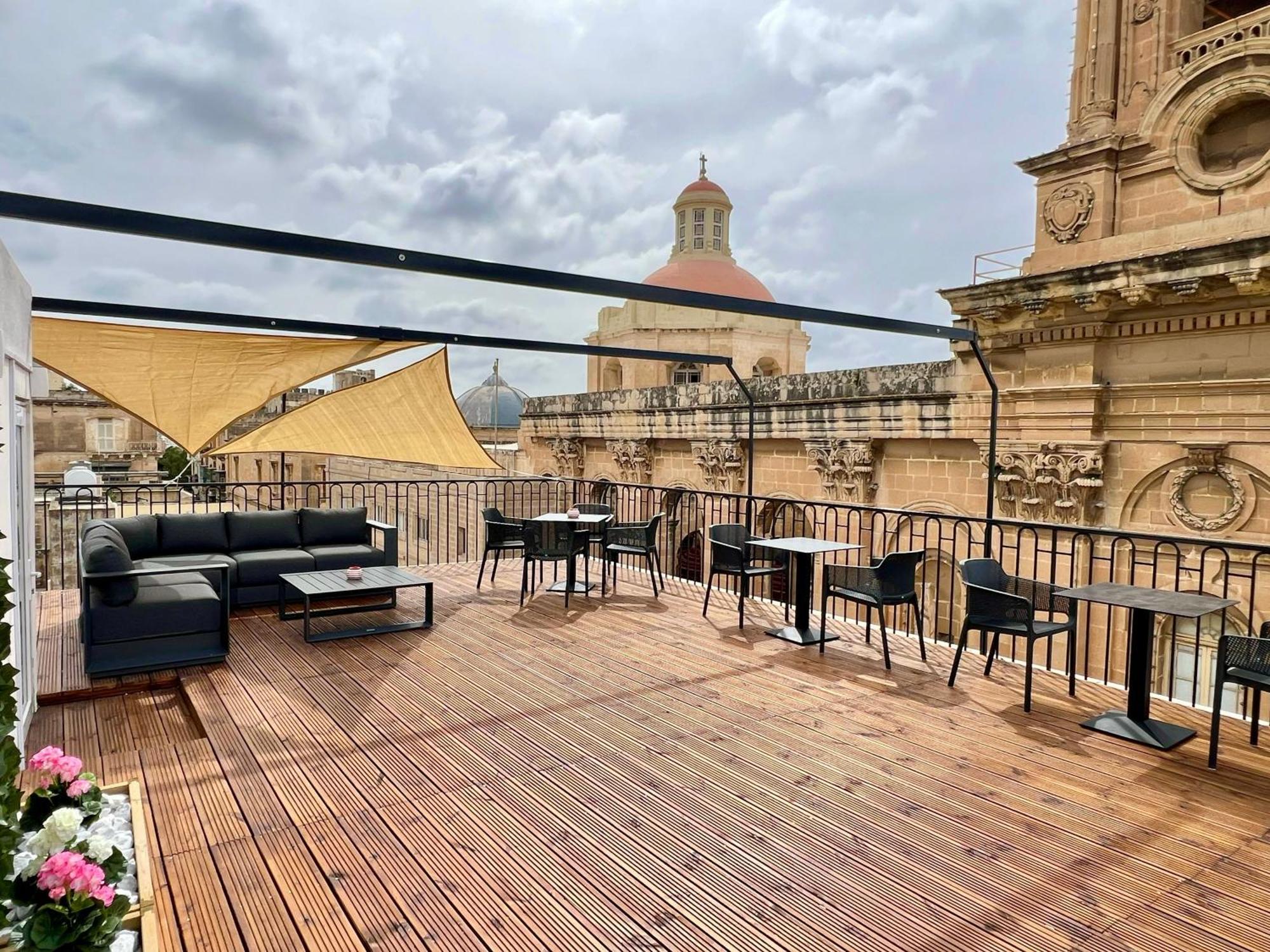 Florette Suite 1Br With Stunning Lounge Terrace By Arcobnb إيل فورجانا المظهر الخارجي الصورة